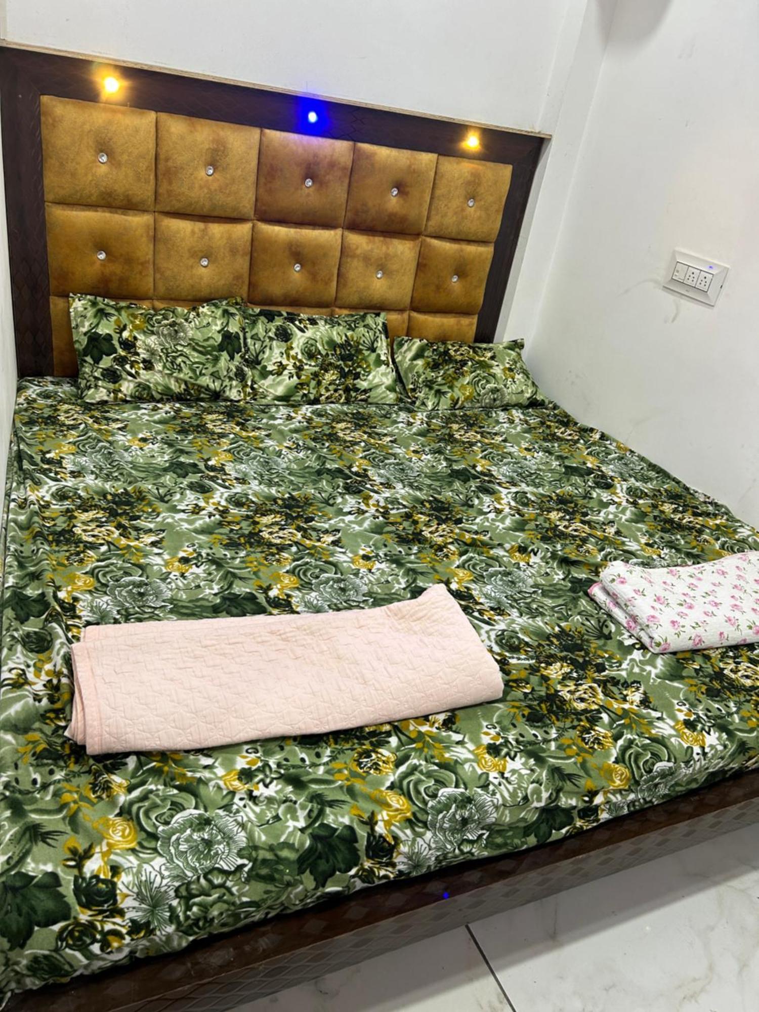 Bombay Hotel Ujjain Extérieur photo